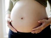 Döş xərçəngindən sonra mümkün hamiləlik reallıqdır, yoxsa əsassız sağlamlıq riski?