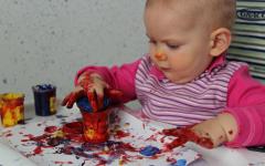 How to paint with finger paints?